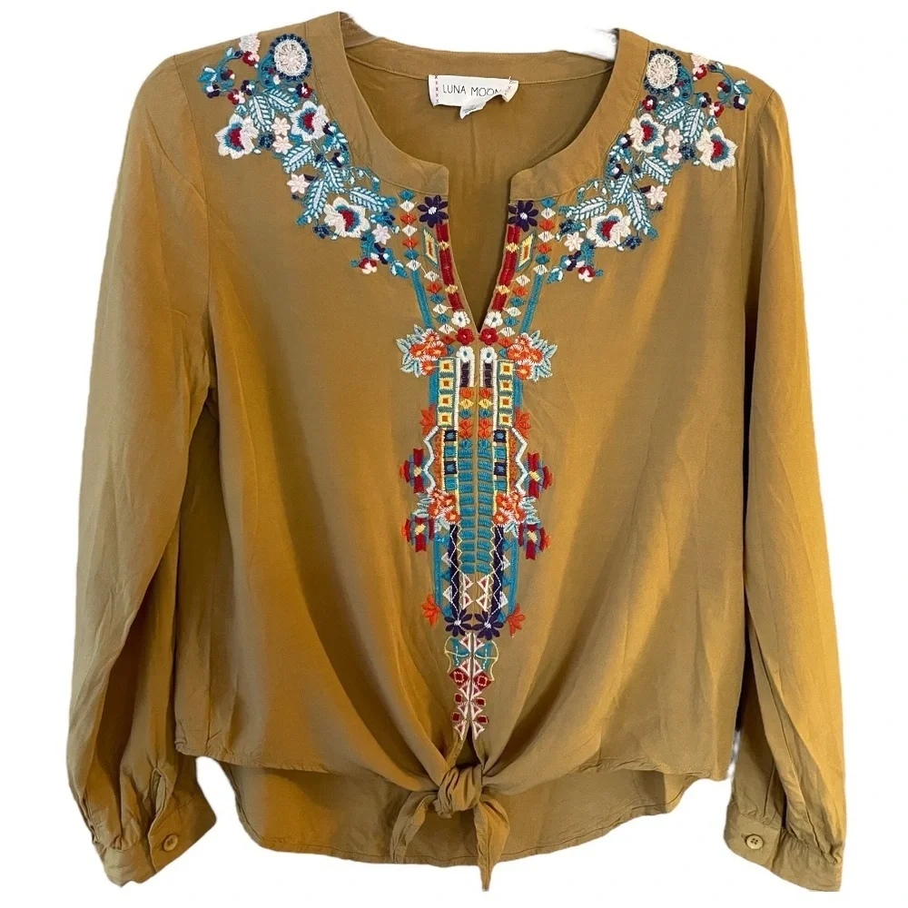 Bohemian Anthropologie Embroidered Top